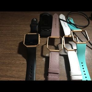 Fitbit blaze with bands and charger